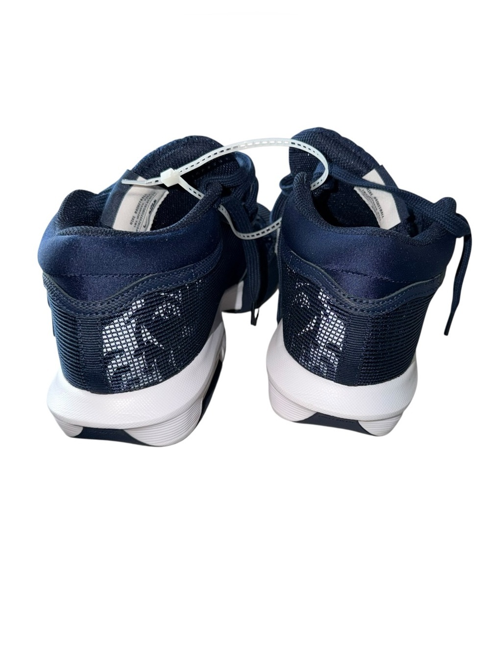 Nike Giannis Immortality 3 Green Basketball Shoes - Picture 4 of 6